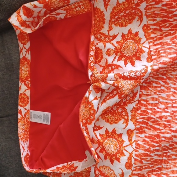 Michael Kors Clementine Mini Skirt, lined, size 10, fits true to size, 17" long - Picture 3 of 5